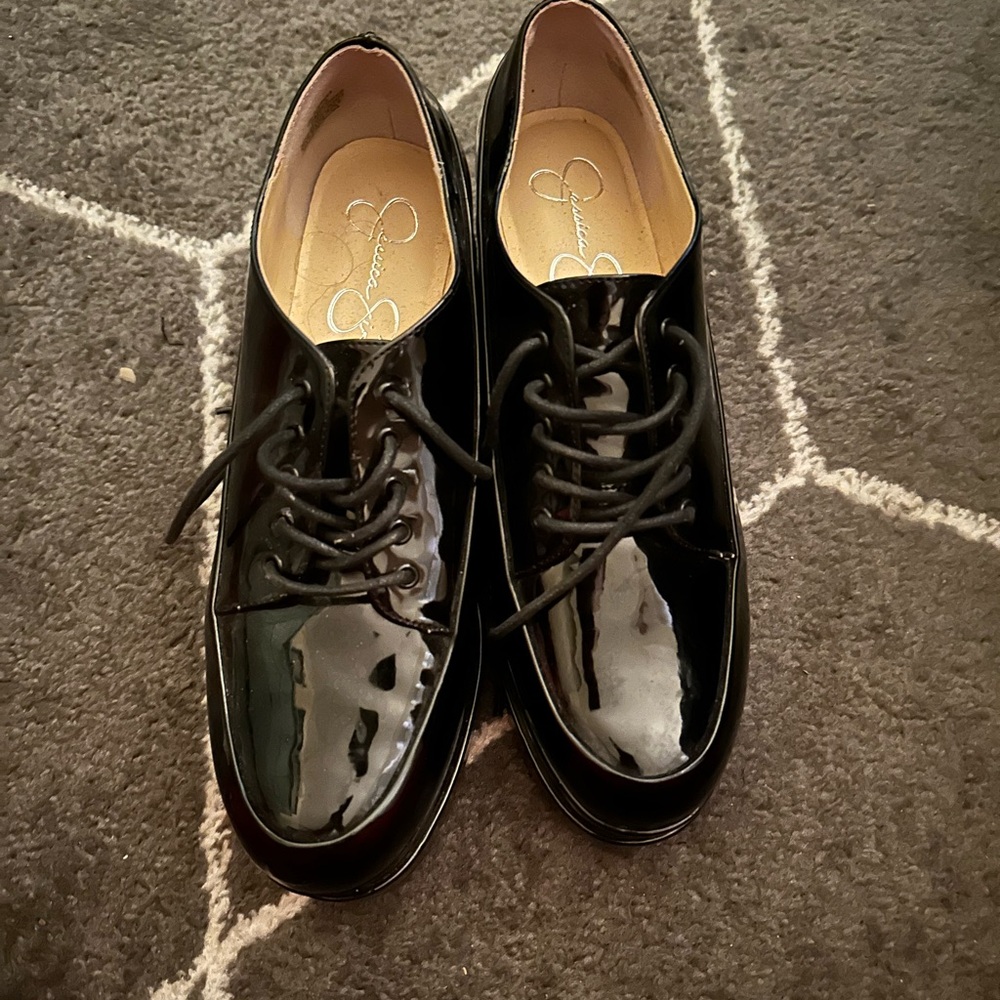 Women’s platform shoes